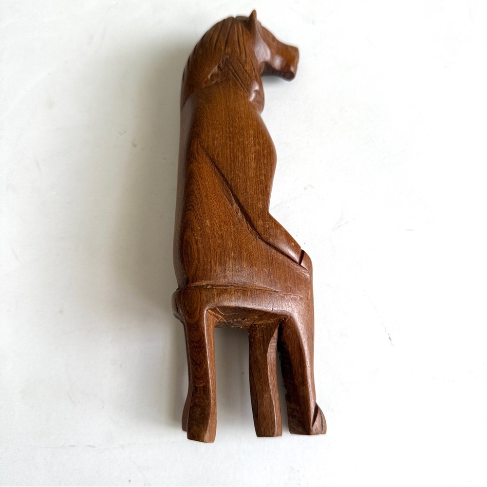 Vintage Hand Carved Wooden Lion Sitting On A Stool Figurine - Picture 5 of 6